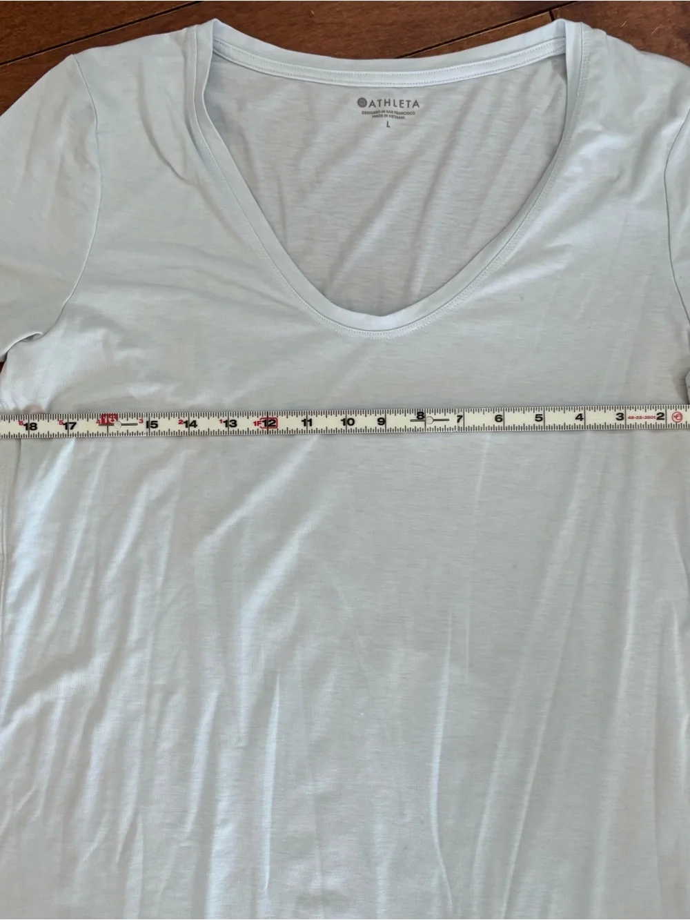 Athleta Women's Scoop Neck Tee in Pale Blue - Picture 7 of 9